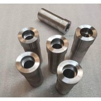 河北任丘铭威硬质合金模具：加工销售各种热墩红打模具